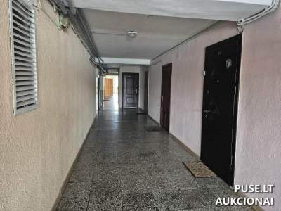 Mažas 19 kv.m butas parduodamas viešame aukcione Vilniuje, Trinapolio g. 2, pradinė kaina 34700 EUR