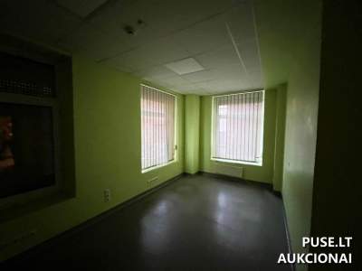 Didelės administracinės patalpos ir žemės sklypas Vilniuje, Aguonų g. 4, pradinė kaina 3830000 EUR