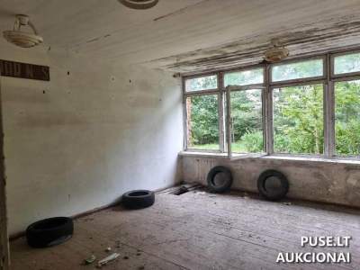 Продажа части земельного участка и зданий в г. Дусетос, ул. А. Винажиндо, 19А, Зарасайский район, стартовая цена 55000 EUR