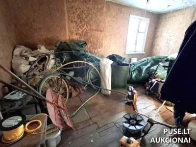 Parduodamas gyvenamasis namas su 0.16 ha sklypu Vilkaviškio r. sav., Vilkupiuose, pradinė kaina 3144 EUR
