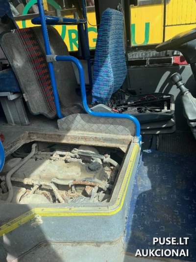 Nežymiai pažeistas 2008 m. IVECO autobusas Raseiniuose pradinė kaina 888 EUR
