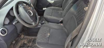 Легковий автомобіль Dacia Logan 2012 року на аукціоні за 1000 EUR