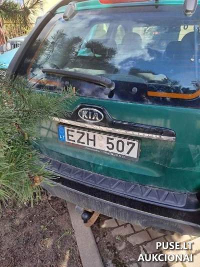 Parduodamas Kia Sportage 2010 m. dyzelinis automobilis pradinė kaina 500 EUR Baltijos šalyse