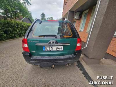 Parduodamas automobilis Kia Sportage 2010 m. Dyzelis Šiauliuose, pradinė kaina 1000 EUR