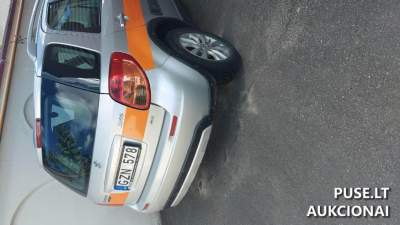 Parduodamas lengvasis automobilis Suzuki SX4 2013 m. 1000 EUR pradinė kaina, Panevėžys