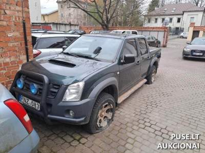 Krovininis automobilis Isuzu D-Max 2011 dyzelinas Kaune, pradinė kaina 500 EUR