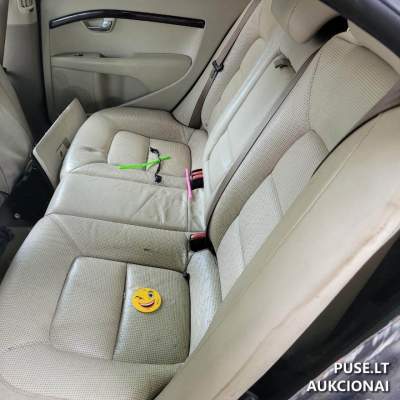 Naudotas automobilis Volvo S80 2006 m. 550 EUR – dalims arba remontui