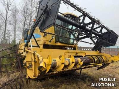 Javų kombainas New Holland TC 56 Panevėžio rajone 12000 EUR