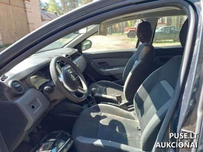 Розбитий в ДТП Dacia Duster в Друскінінкай за 4038 EUR