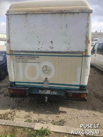 Автобус JOP327 2000 р. продається на аукціоні в Пакруойсі за 1400 EUR