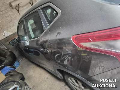 Автомобіль NISSAN QASHQAI 2015 р. в Кельме, 3080 EUR