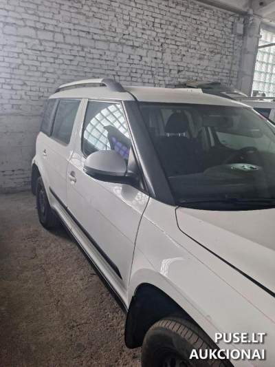 Škoda Yeti 2015 року на аукціоні в Києві за 4200 EUR
