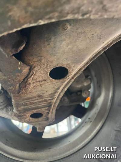 Automobilis Subaru Forester Utenoje 650 EUR