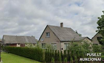 Gyvenamo namo 1/3 dalis Šiaulių rajone, Pakumulšių kaime, Vyturių g. 10, 3952 EUR