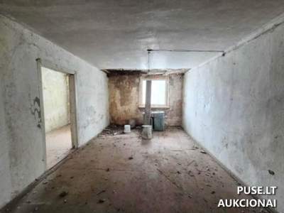 Butas Domaičių kaime, Šilutės rajone, 51.68 kv. m, 640 EUR – Investicinė galimybė