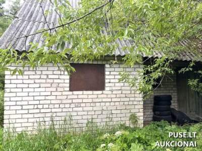 Butas Molėtų rajone, Šakališkių kaime, 64 kv.m, 330 EUR pradinė kaina