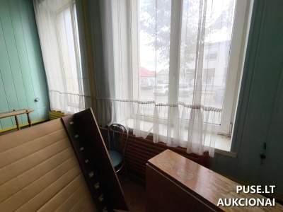 Administracinis pastatas Tauragėje, Stoties g. 12, parduodamas 38/100 dalis už 77400 EUR